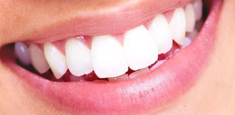 牙齿敏感问题-成都义齿厂家
